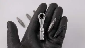 What Can You do With an EDC Mini Ratchet Wrench-01